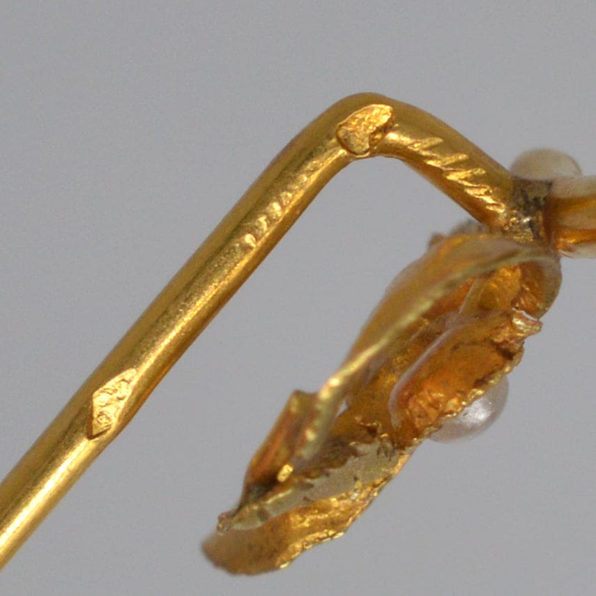 French Late 19th Century 18ct Gold Mistletoe Pearl Tie Pin