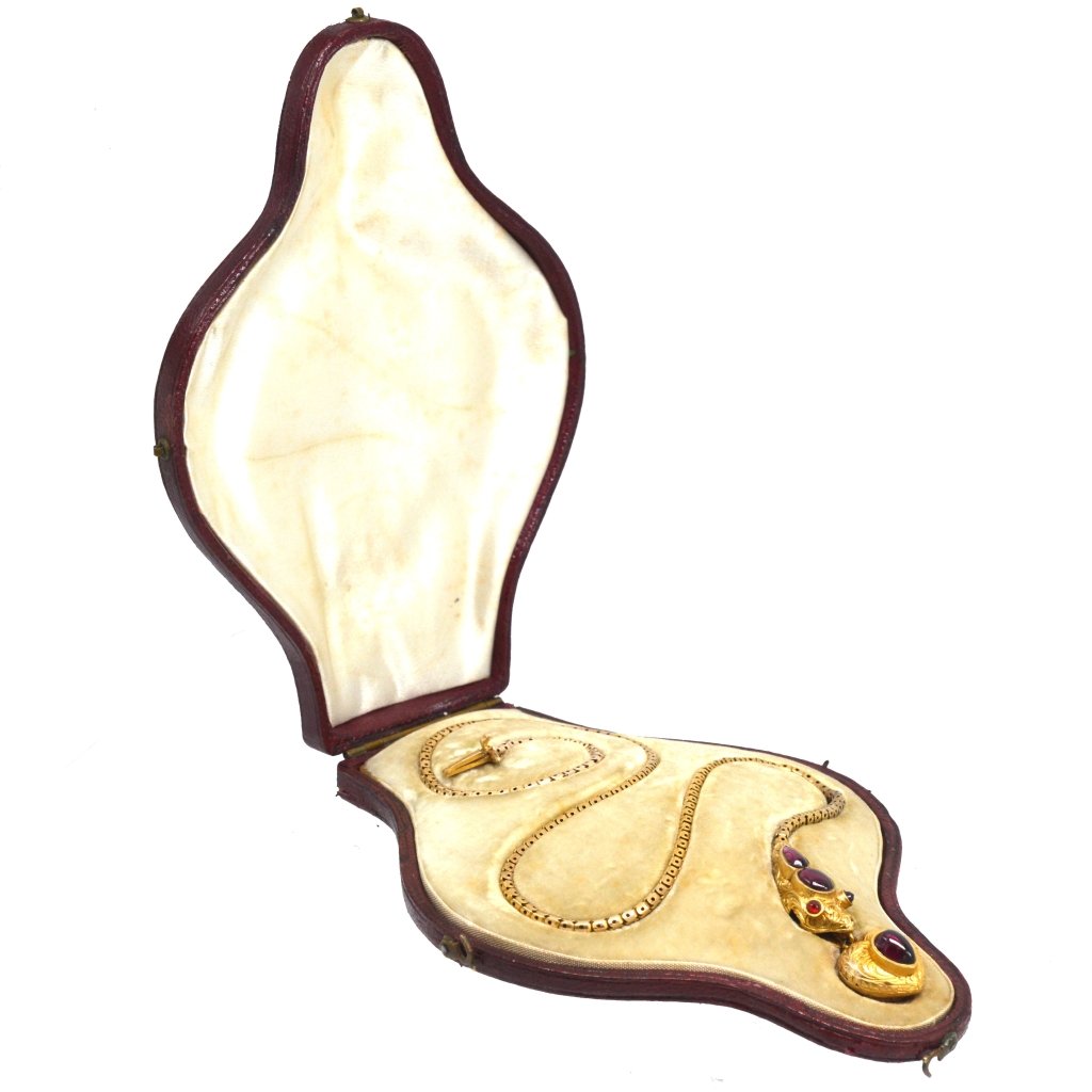 Ingrandisci