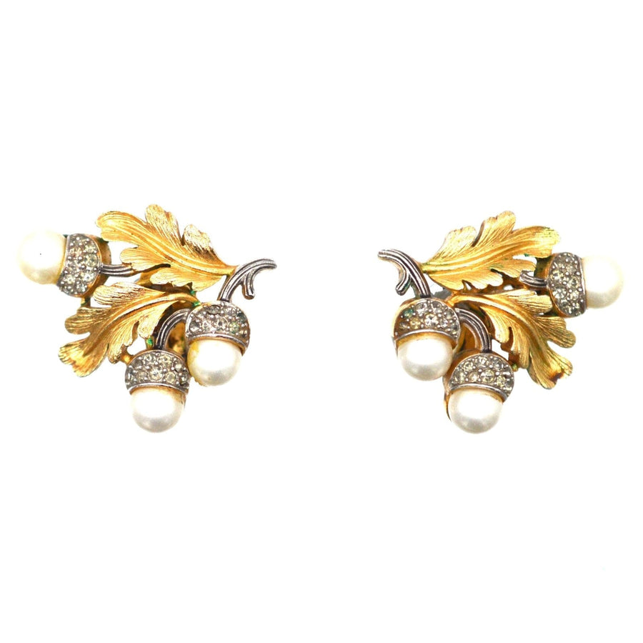 1950s-trifari-gold-tone-oak-leaf-faux-pearl-acorn-parure-parkin-and-gerrish