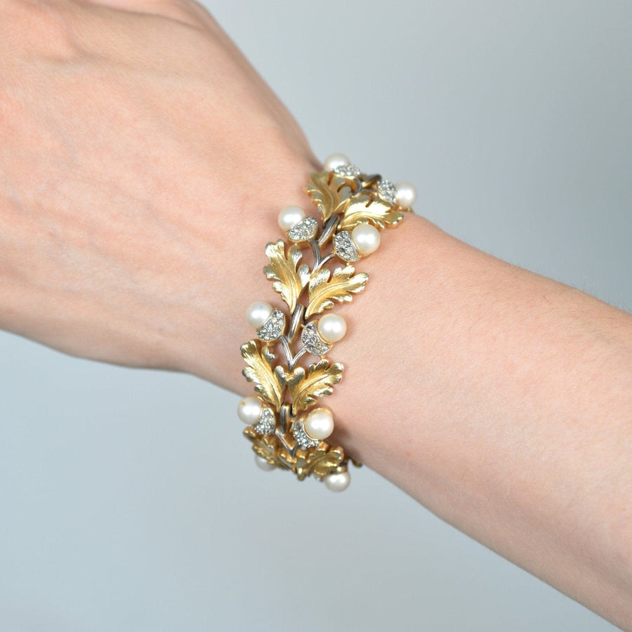 1950s-trifari-gold-tone-oak-leaf-faux-pearl-acorn-parure-parkin-and-gerrish