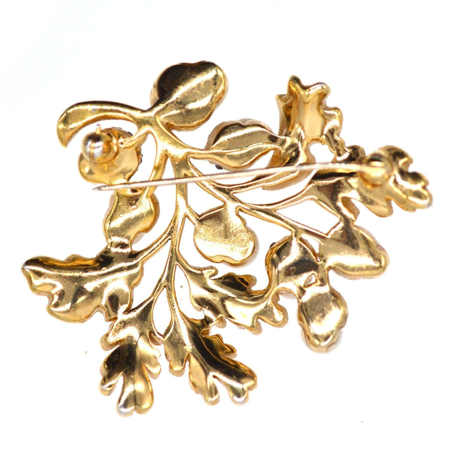 1950s-trifari-gold-tone-oak-leaf-faux-pearl-acorn-parure-parkin-and-gerrish