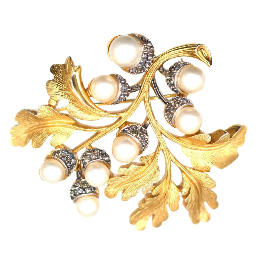 1950s-trifari-gold-tone-oak-leaf-faux-pearl-acorn-parure-parkin-and-gerrish