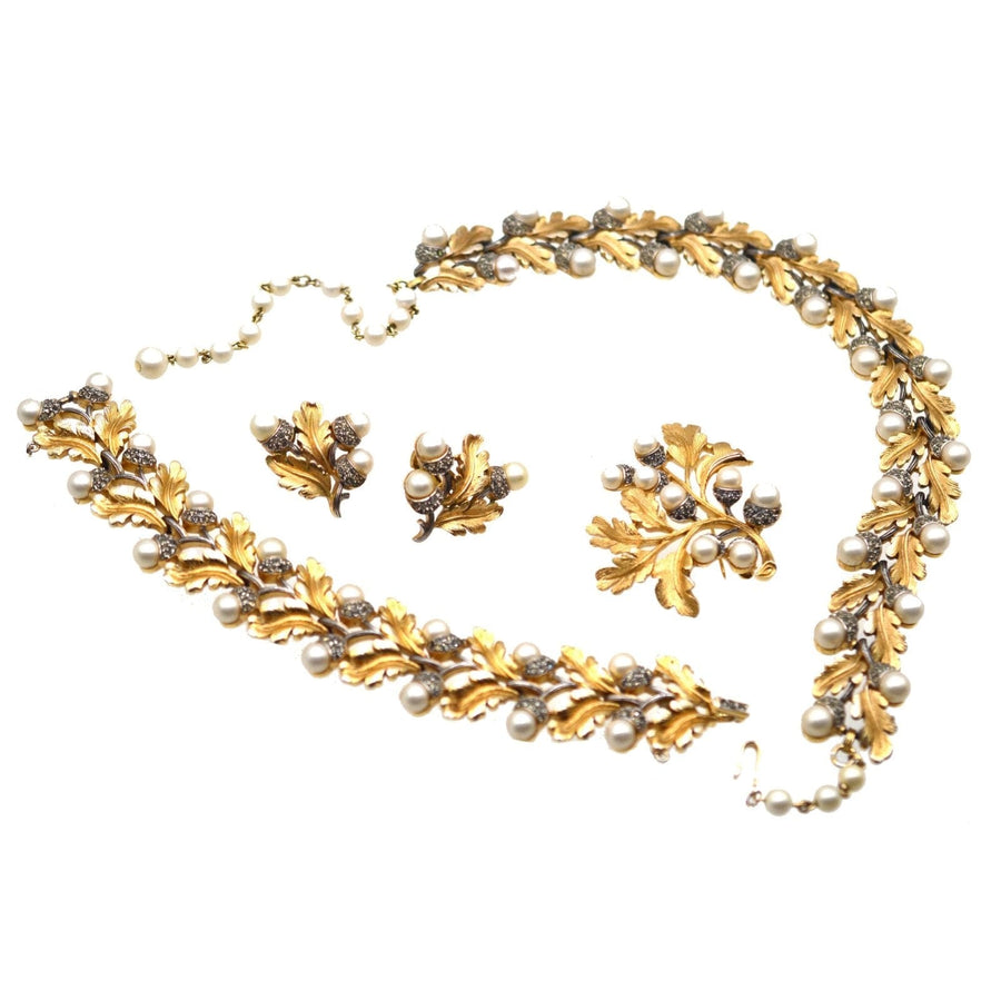 1950s-trifari-gold-tone-oak-leaf-faux-pearl-acorn-parure-parkin-and-gerrish