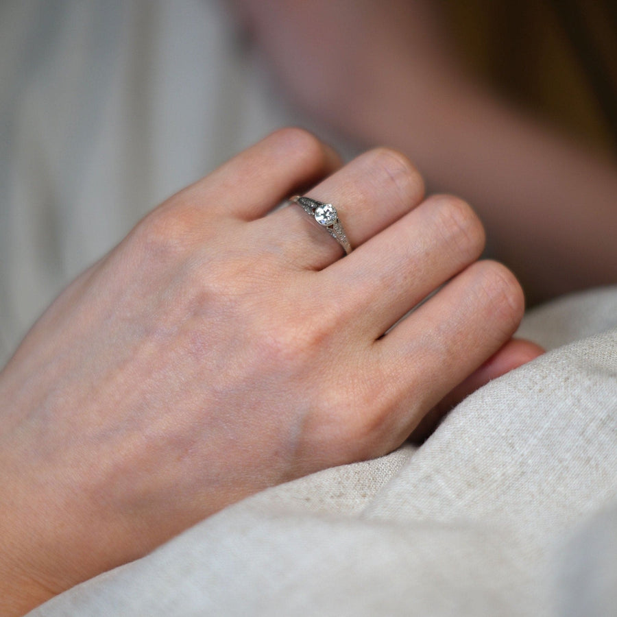 Art Deco 18ct Gold & Diamond Solitaire Ring with Decorated Shoulders | Parkin and Gerrish | Antique & Vintage Jewellery