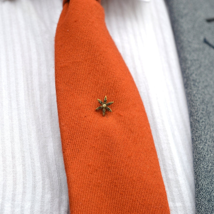 Art Deco Flower Tie Pin | Parkin and Gerrish | Antique & Vintage Jewellery