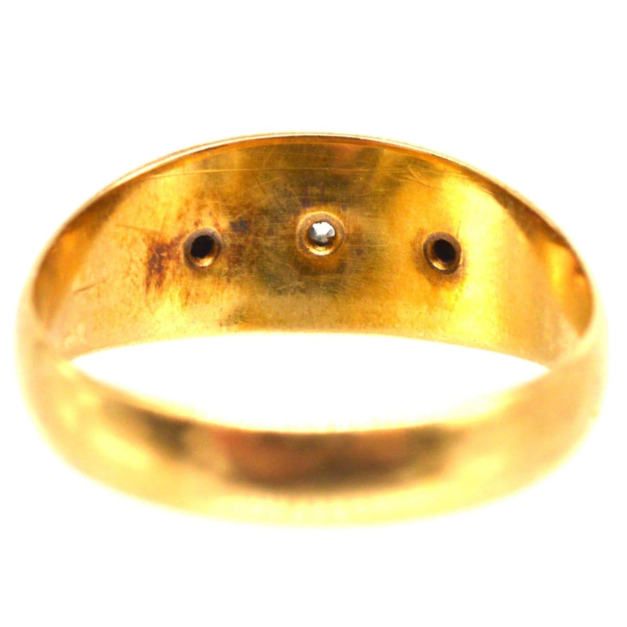 Edwardian 18ct gold gypsy ring featuring three sparkling diamonds, hallmark from Chester 1897.