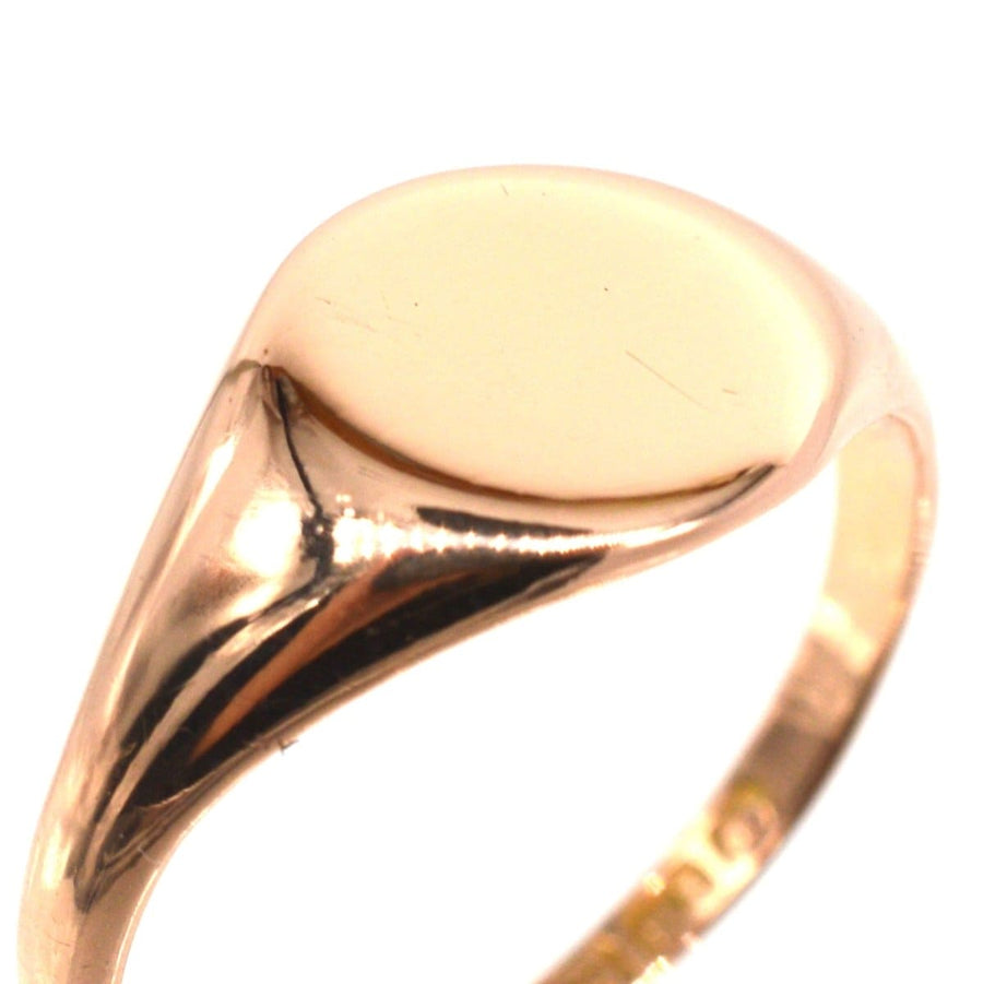 Edwardian 18ct rose gold plain signet ring from 1916, ideal for engraving and in excellent condition.