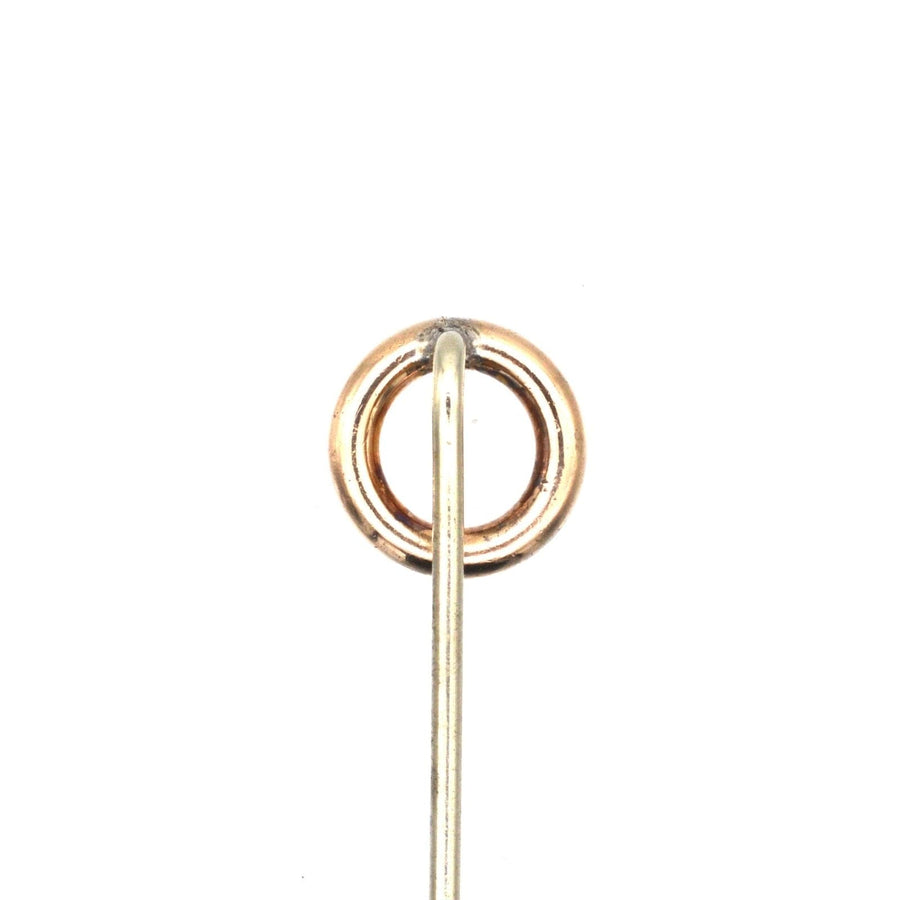 Edwardian 9ct gold tie pin with stylish circle design, perfect for weddings or horse races, showcasing a timeless elegance.