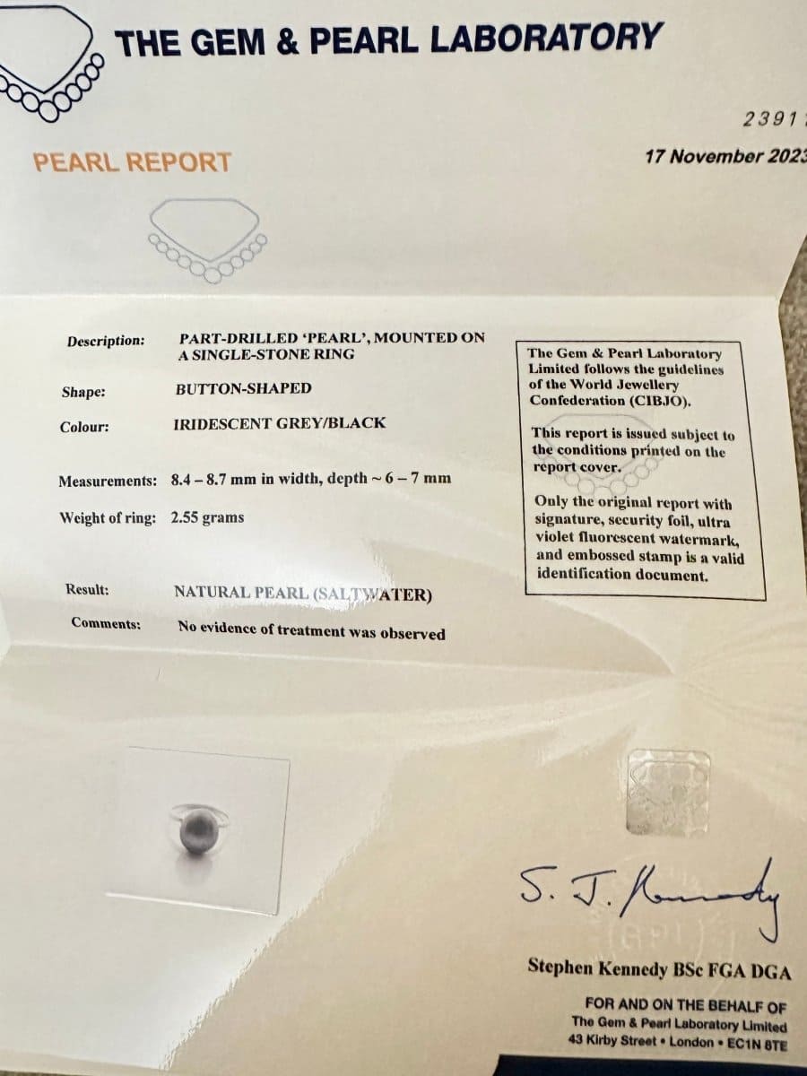 Gem and Pearl Laboratory report for a natural black saltwater pearl used in a single-stone ring, dated November 2022.