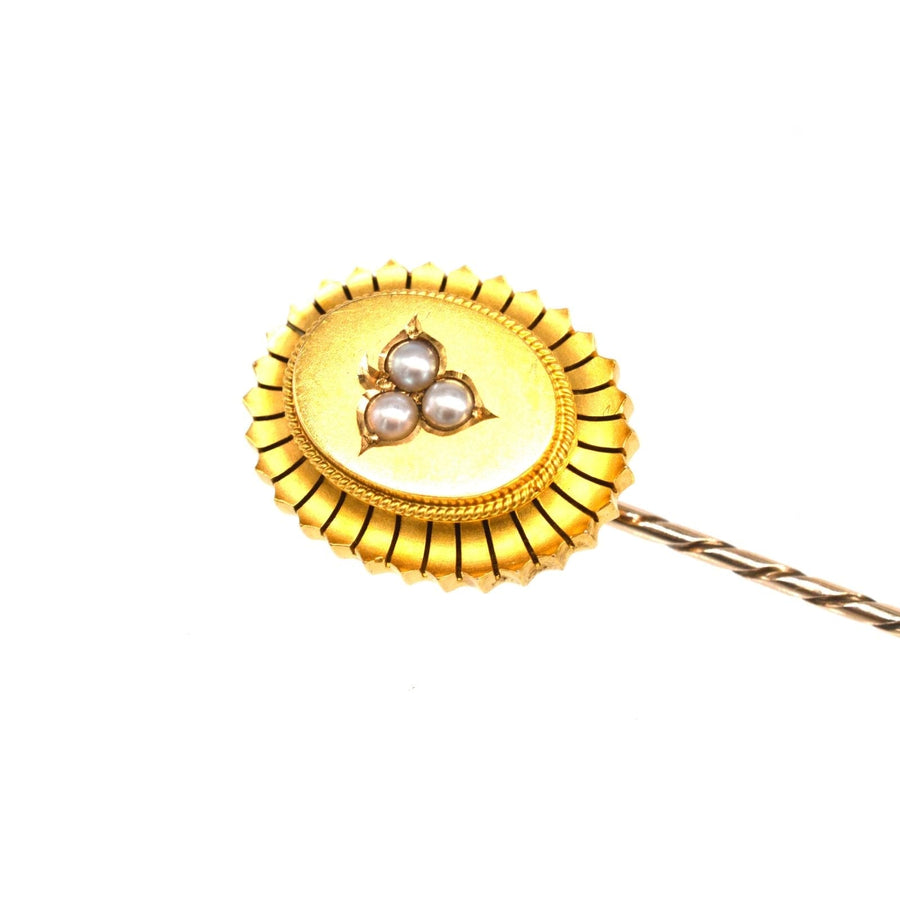 Large Victorian 15ct gold tie pin with split pearl leaf motif and trefoil design, perfect for silk ties.