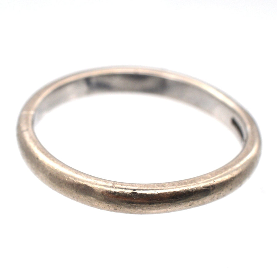 Modern 18ct white gold wedding ring, simple plain band ring, ideal for weddings or stacking.