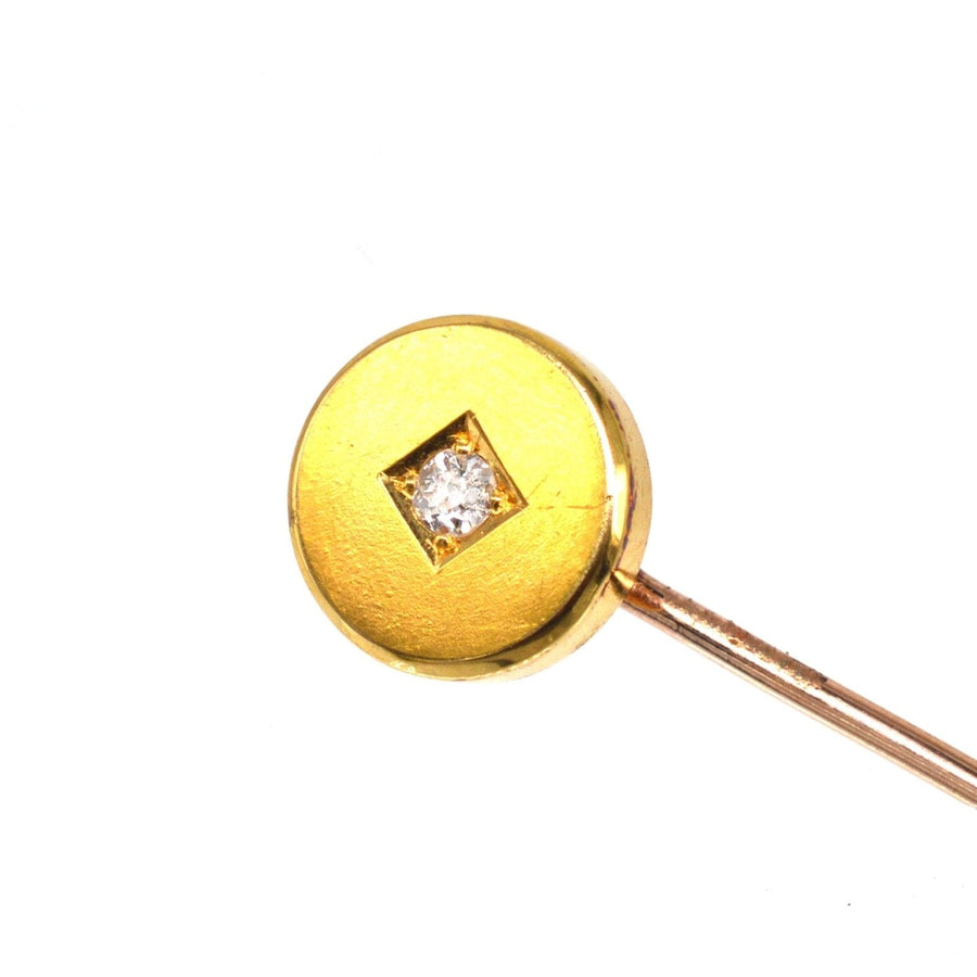 Victorian 18ct gold round tie pin with diamond accent, perfect for modern gentlemen's attire.