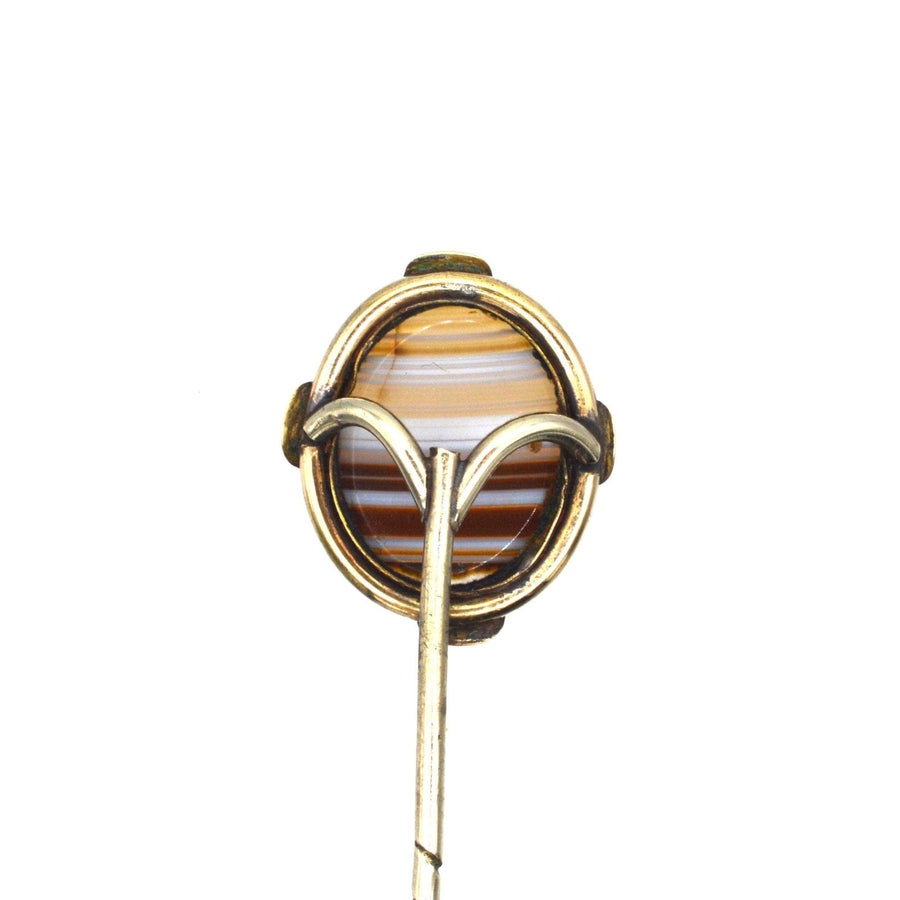 Victorian 9ct gold banded agate tie pin featuring a framed banded agate stone, perfect for formalwear.